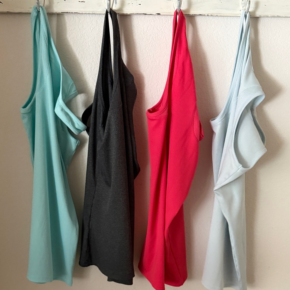 Under Armour Women's Tank Tops - Black, Pink, Light Blue, Aqua set of 4 - Picture 8 of 8
